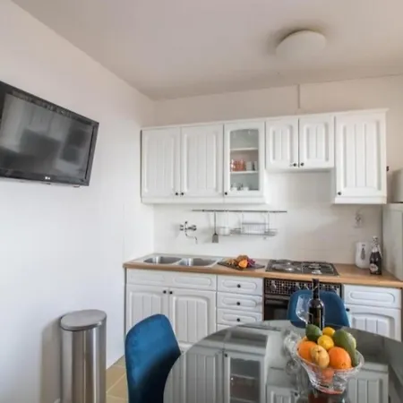 Leilani Stunning View Apartment Near The Center! *